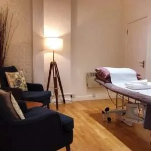 physiotherapist osteopath